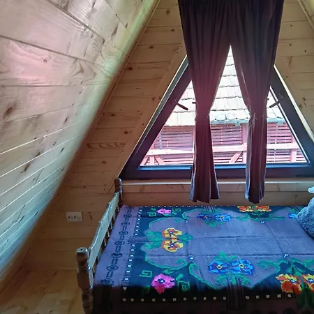 Case de vacanță Prenociste Lelic *